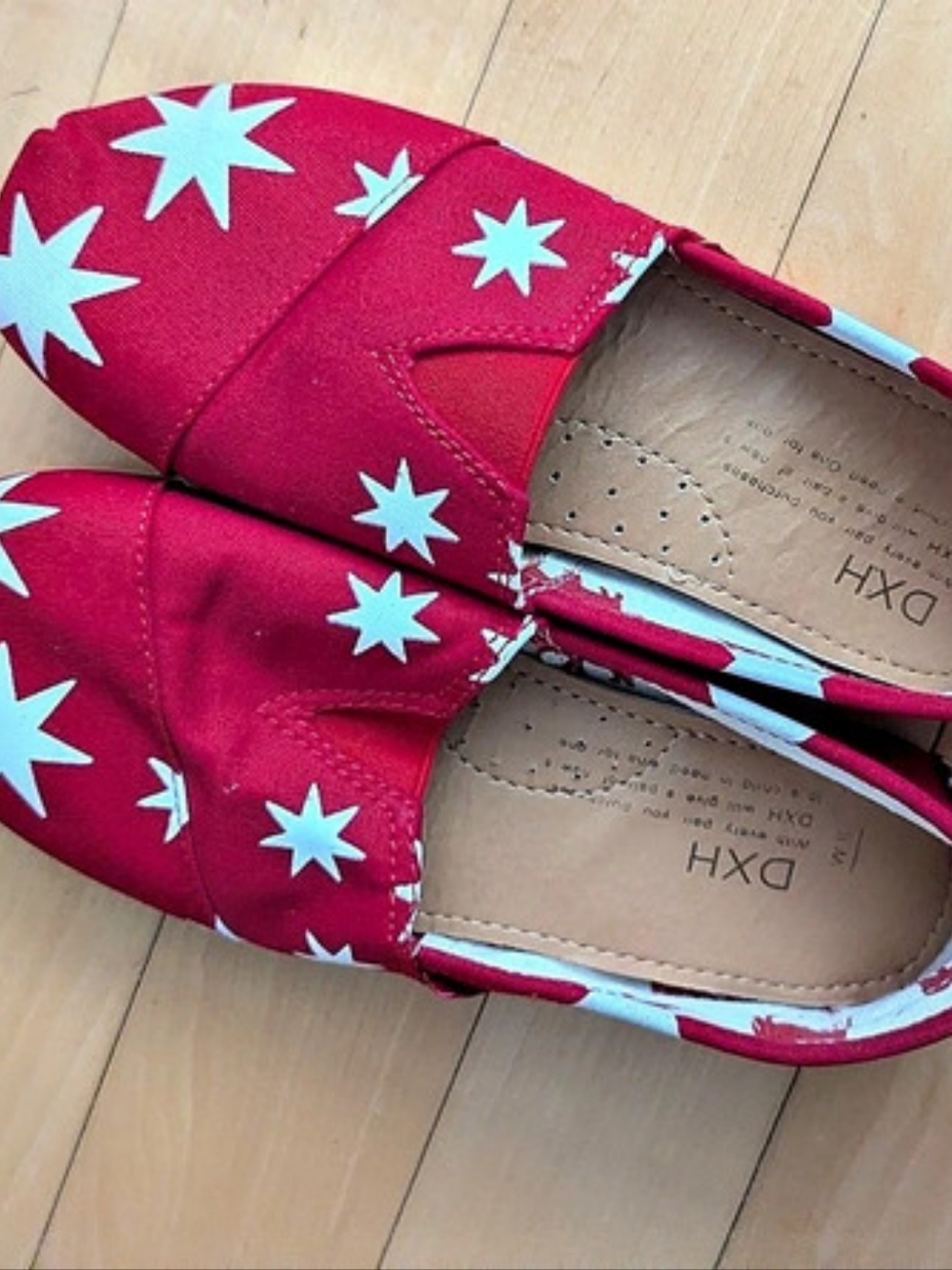 Printed Slip On Flats in Red & Blue Flag detail
